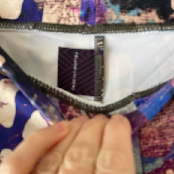 Fellow citizens capri leggings, size small - Picture 3 of 3